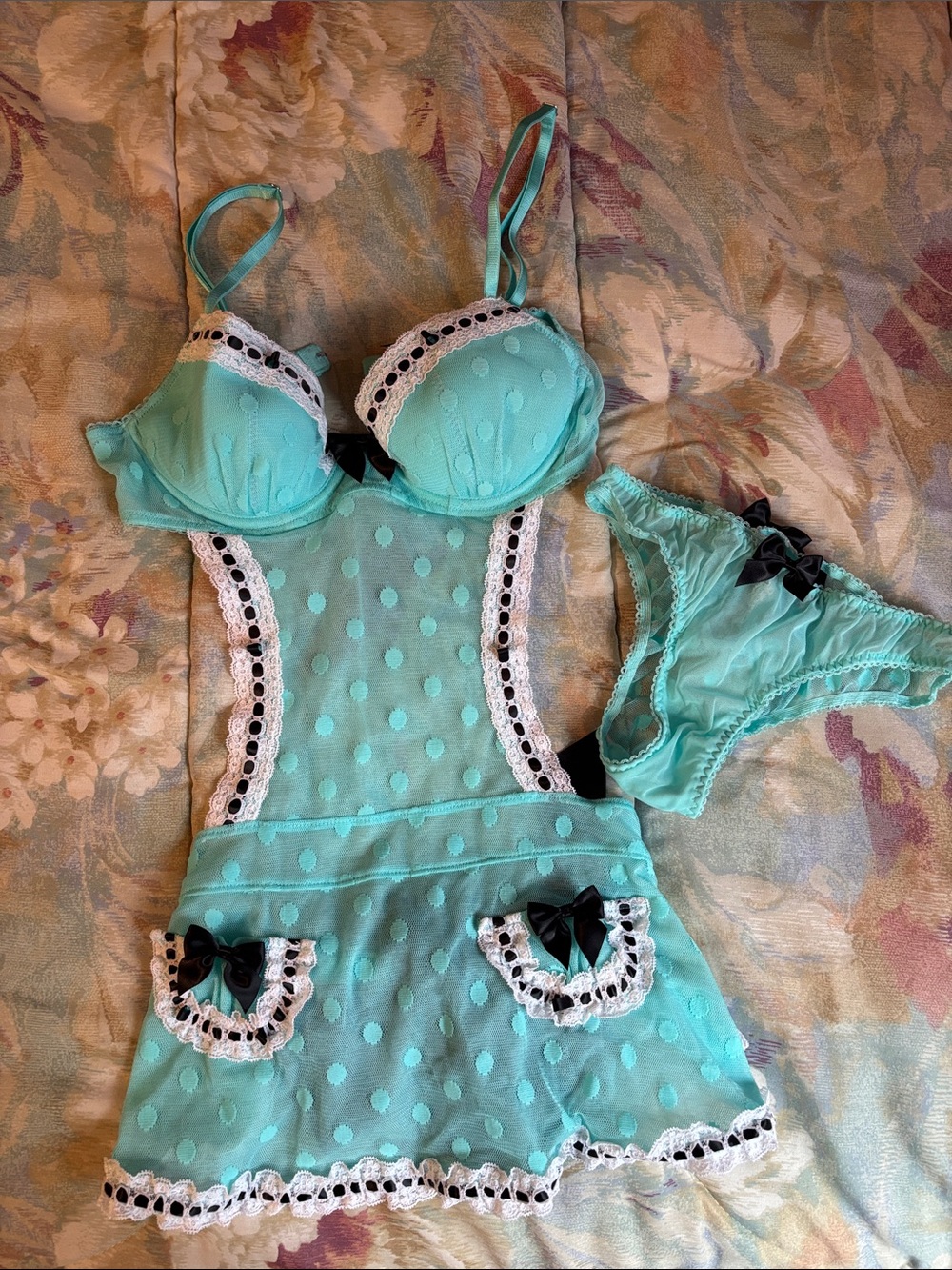 Victoria's Secret Aqua Polka Dot Lace Babydoll Chemise with Matching Panty